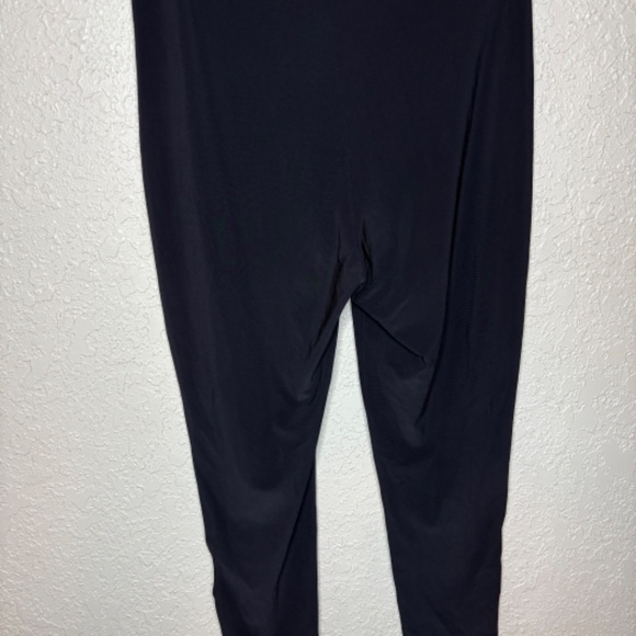 Joseph Ribkoff Black Capri Leggings With Keyhole Button Detail Women's Size 6 - Picture 5 of 11